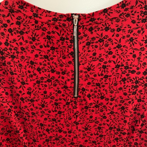 ASOS maternity long sleeve dress. Size 8. Dark red with black floral design - Picture 4 of 4